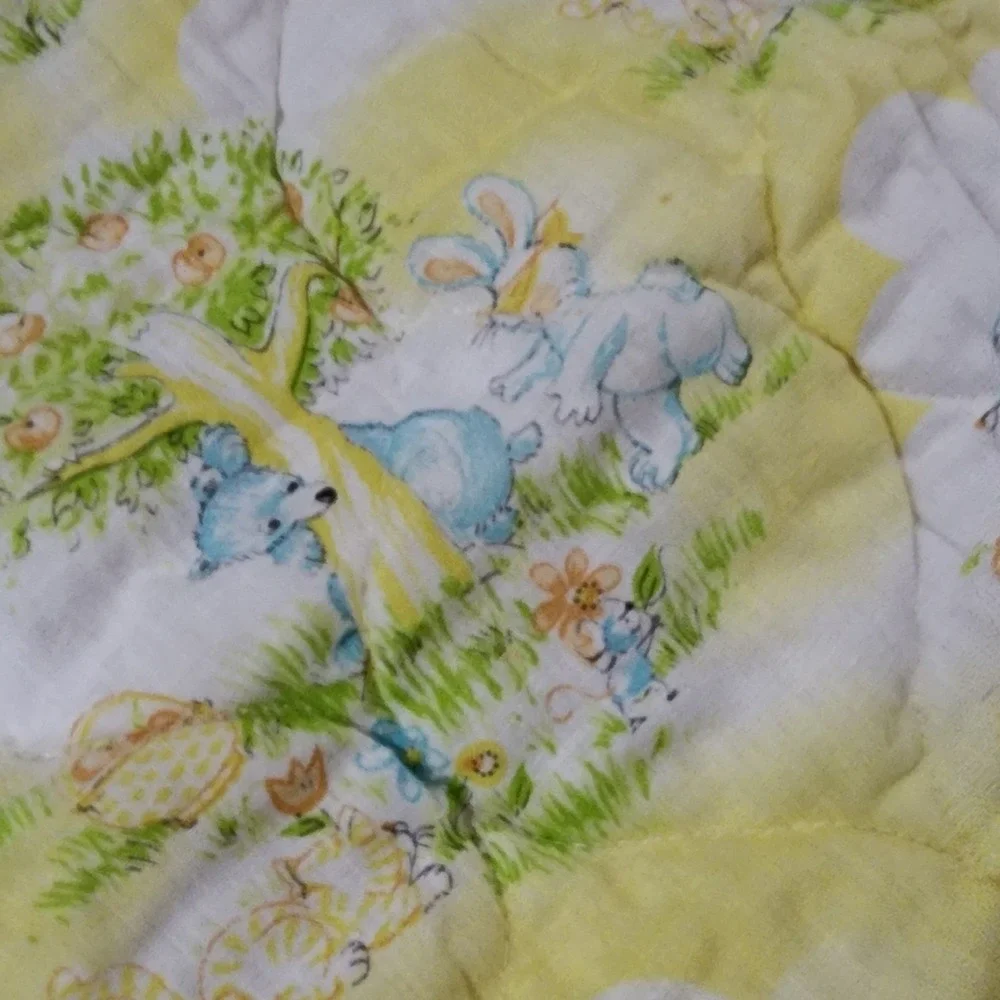 Vintage Dundee Mills Baby Blanket Quilted Yellow Nursery Bear Bunny 35x42